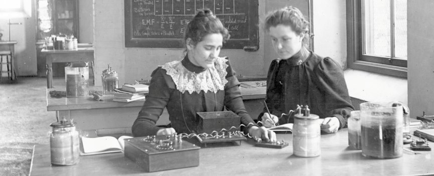 Students in the Physics Laboratory in the tower wing of the old Ann Arbor High School. Photo circa 1890s.jpg